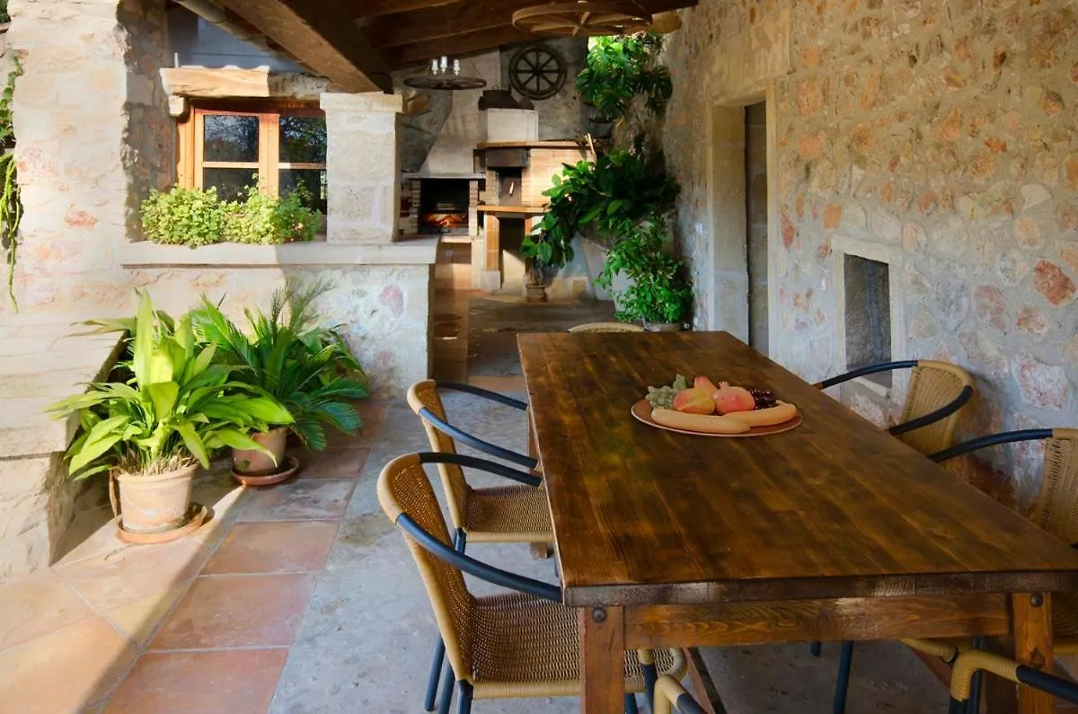 Camp Redo Villa Pollenca Spain